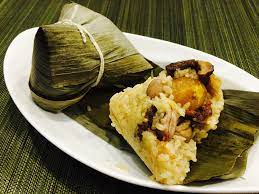 Zongzi, comida china tipica del festival del bote de dragón